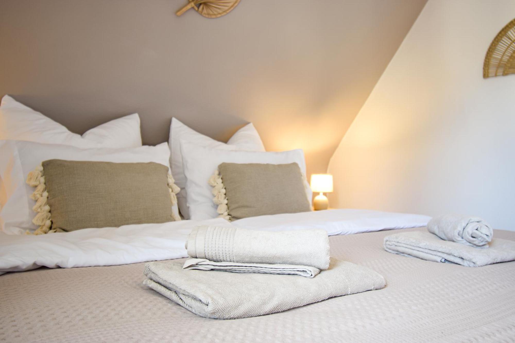 Boho-Apartment - Feel Like Home, Tiny Bathroom & Garage, 60M2 Mühlacker المظهر الخارجي الصورة