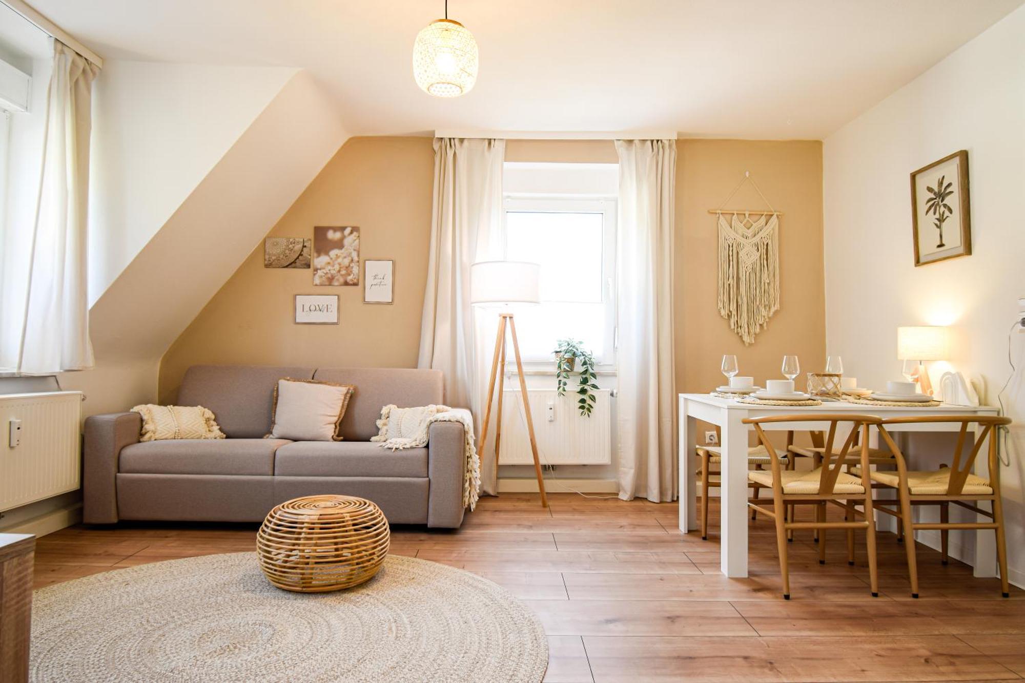 Boho-Apartment - Feel Like Home, Tiny Bathroom & Garage, 60M2 Mühlacker المظهر الخارجي الصورة